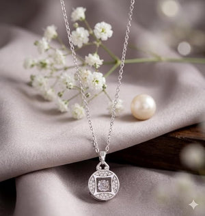 Niluk Gold-Plated Round Crystal Pendant Necklace
