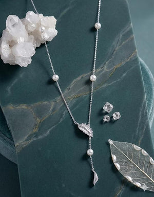 Niluk Rhodium-Plated Dolphin Pendant Necklace