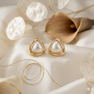 Niluk Golden Pearl Grace Studs